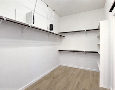 31507 Reston Cliff Court - Photo Thumbnail 16