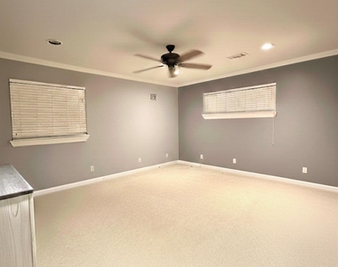 9770 Tappenbeck Drive - Photo Thumbnail 13