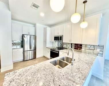 2102 Mechanic Street - Photo Thumbnail 3
