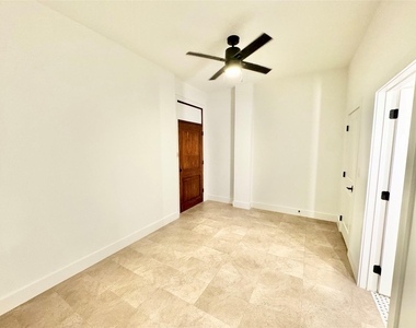 2102 Mechanic Street - Photo Thumbnail 5