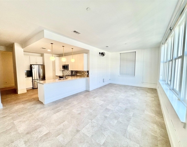 2102 Mechanic Street - Photo Thumbnail 2