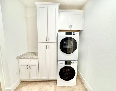 2102 Mechanic Street - Photo Thumbnail 7