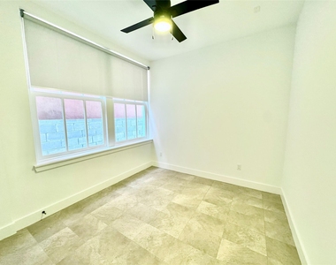 2102 Mechanic Street - Photo Thumbnail 8