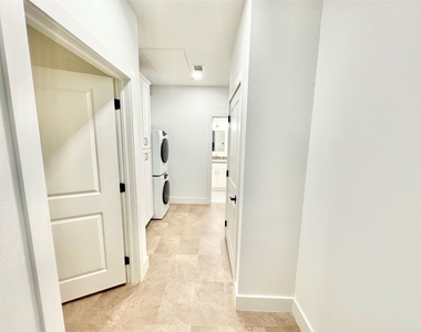 2102 Mechanic Street - Photo Thumbnail 4