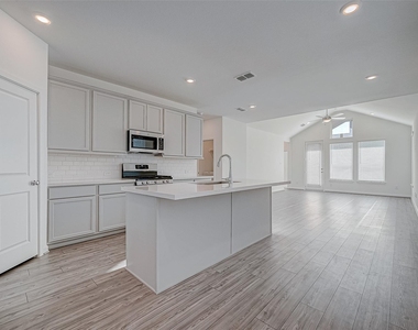 22111 Ingham Bluff Lane - Photo Thumbnail 6