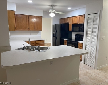 9758 Country Oaks Drive - Photo Thumbnail 2