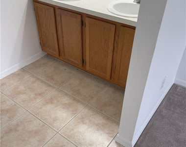 9758 Country Oaks Drive - Photo Thumbnail 13