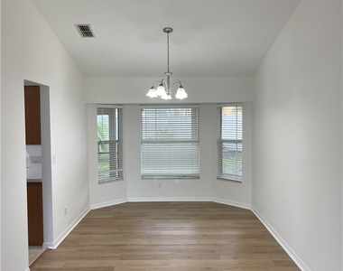 9758 Country Oaks Drive - Photo Thumbnail 9