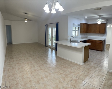 9758 Country Oaks Drive - Photo Thumbnail 5