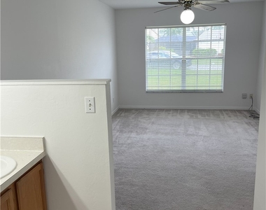 9758 Country Oaks Drive - Photo Thumbnail 15