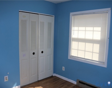 9906 Family Lane - Photo Thumbnail 12