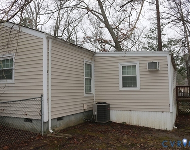 9906 Family Lane - Photo Thumbnail 15