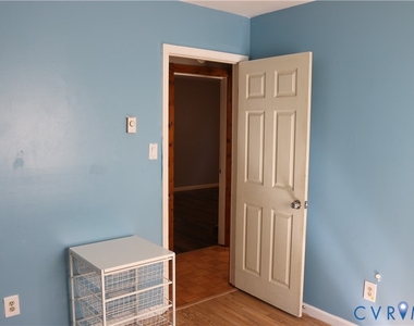 9906 Family Lane - Photo Thumbnail 11