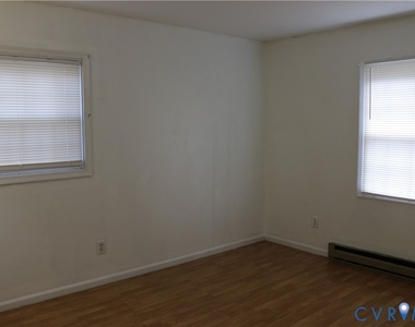 9906 Family Lane - Photo Thumbnail 10