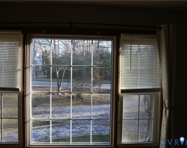 9906 Family Lane - Photo Thumbnail 25