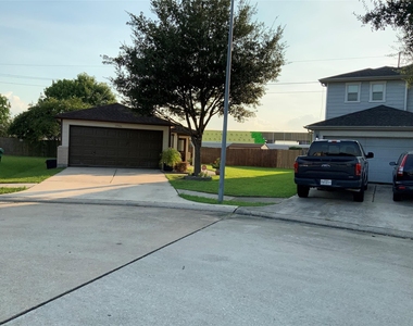 15506 Red Pine Ridge Way - Photo Thumbnail 3
