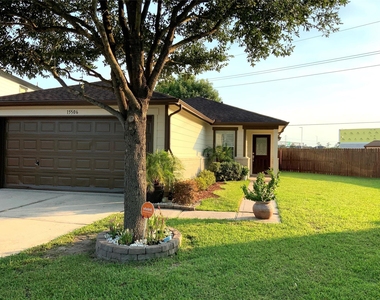 15506 Red Pine Ridge Way - Photo Thumbnail 2