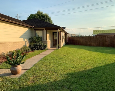 15506 Red Pine Ridge Way - Photo Thumbnail 1