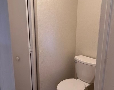 12571 Equestrian Circle - Photo Thumbnail 13
