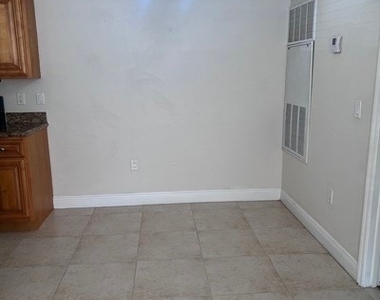 12571 Equestrian Circle - Photo Thumbnail 3