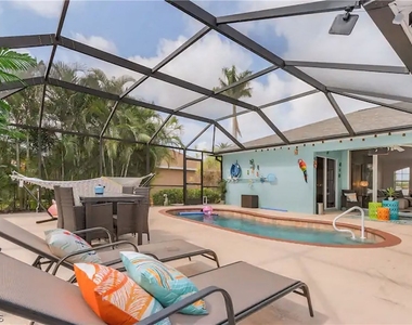2705 Sw 11th Place - Photo Thumbnail 20