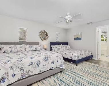 2705 Sw 11th Place - Photo Thumbnail 11
