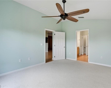 2427 Woodbourne Place - Photo Thumbnail 12
