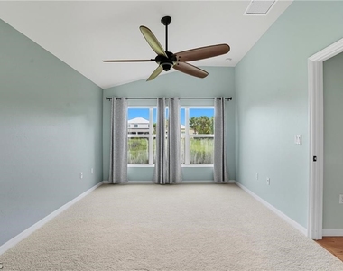 2427 Woodbourne Place - Photo Thumbnail 11