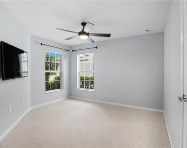 2427 Woodbourne Place - Photo Thumbnail 16