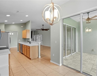2427 Woodbourne Place - Photo Thumbnail 8