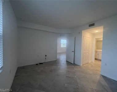 5651 Double Eagle Circle - Photo Thumbnail 6