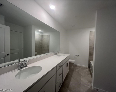 5651 Double Eagle Circle - Photo Thumbnail 9