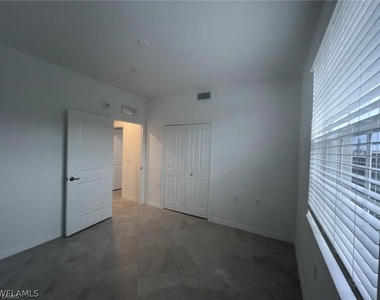 5651 Double Eagle Circle - Photo Thumbnail 8