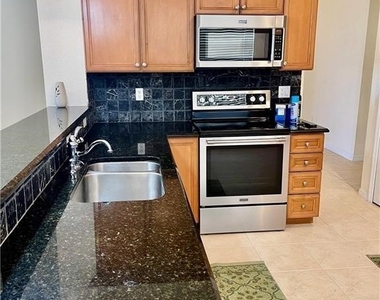 2132 Par Drive - Photo Thumbnail 4