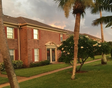 917 Jamestown Avenue - Photo Thumbnail 19