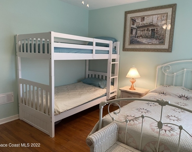 917 Jamestown Avenue - Photo Thumbnail 12