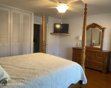 917 Jamestown Avenue - Photo Thumbnail 9