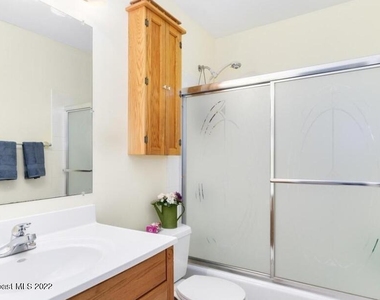 917 Jamestown Avenue - Photo Thumbnail 13