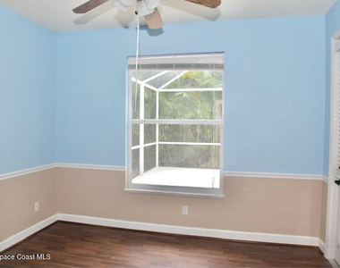 915 Starling Way - Photo Thumbnail 16