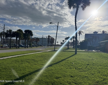249 Palm Lane - Photo Thumbnail 23