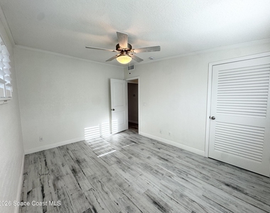 249 Palm Lane - Photo Thumbnail 11