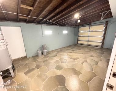 249 Palm Lane - Photo Thumbnail 7