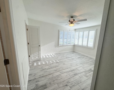 249 Palm Lane - Photo Thumbnail 17