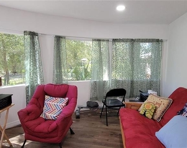 416 W Howry - Photo Thumbnail 25