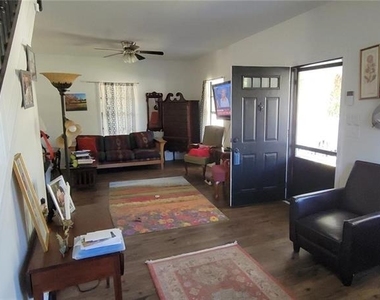 416 W Howry - Photo Thumbnail 6