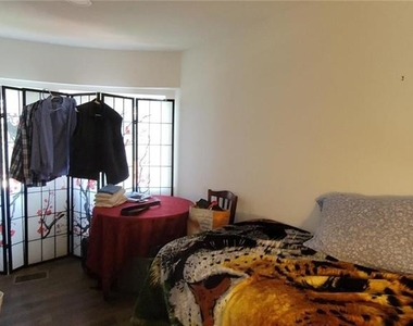 416 W Howry - Photo Thumbnail 17