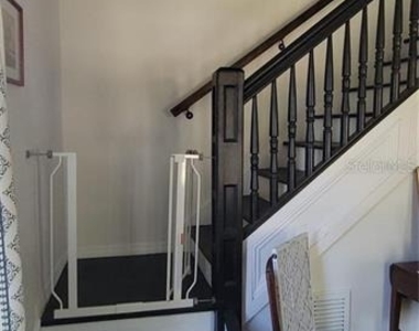 416 W Howry - Photo Thumbnail 8