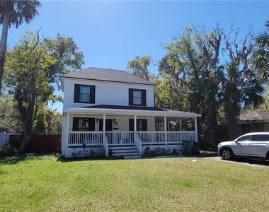 416 W Howry - Photo Thumbnail 1
