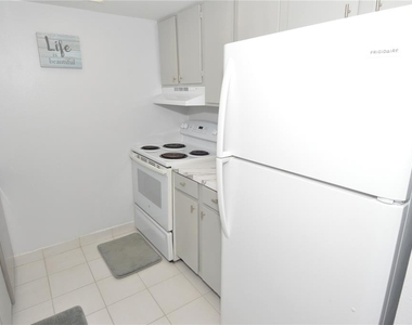 12760 Indian Rocks Road - Photo Thumbnail 5