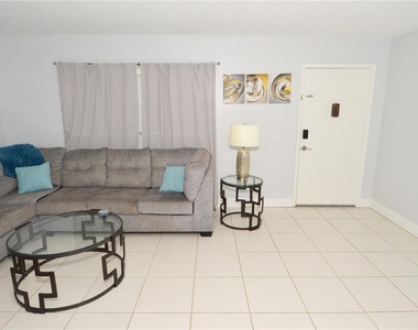 12760 Indian Rocks Road - Photo Thumbnail 7